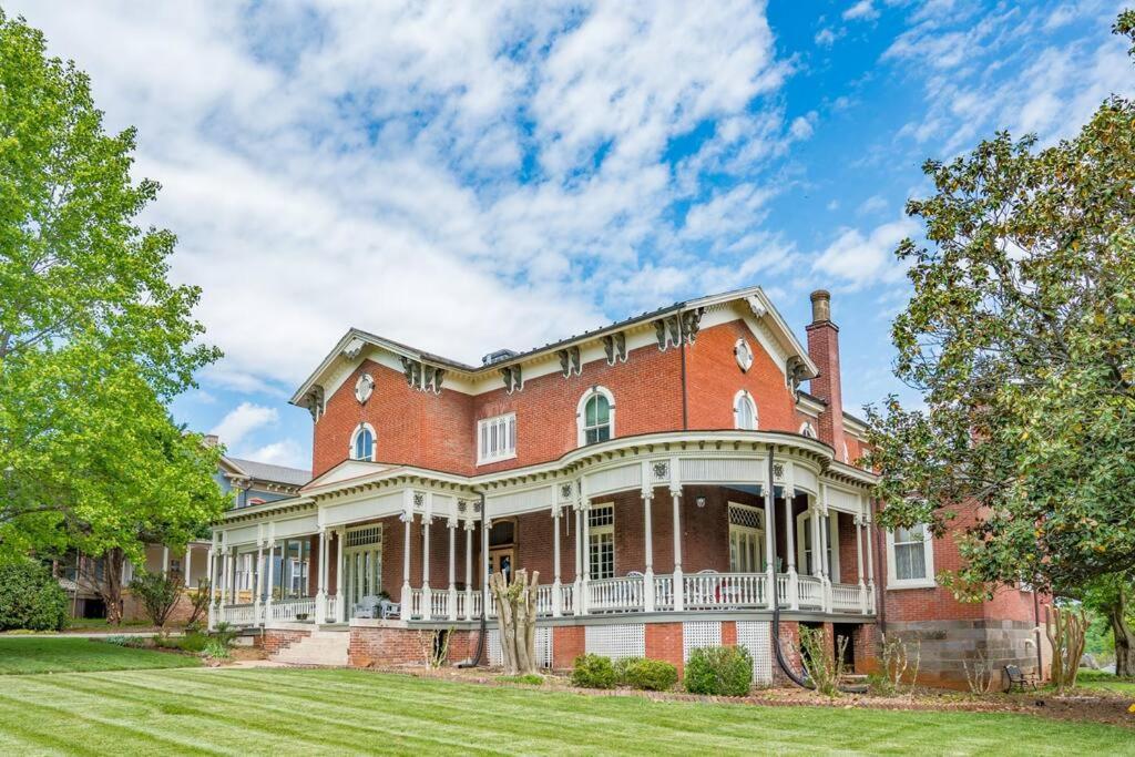 Peaceful Easy Feelings - King Sized Bed - Sleeps 2 Apartment Lynchburg Exterior foto